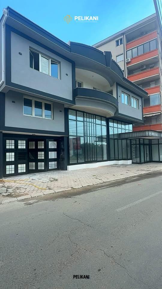 HOME VIP SHETË SHTËPIN ME DYQANE KORZË PEJË – foto 8